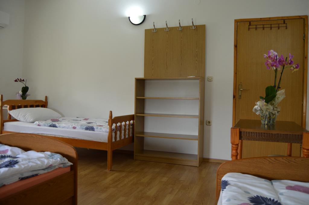 Pansion Modana Medugorje Bagian luar foto