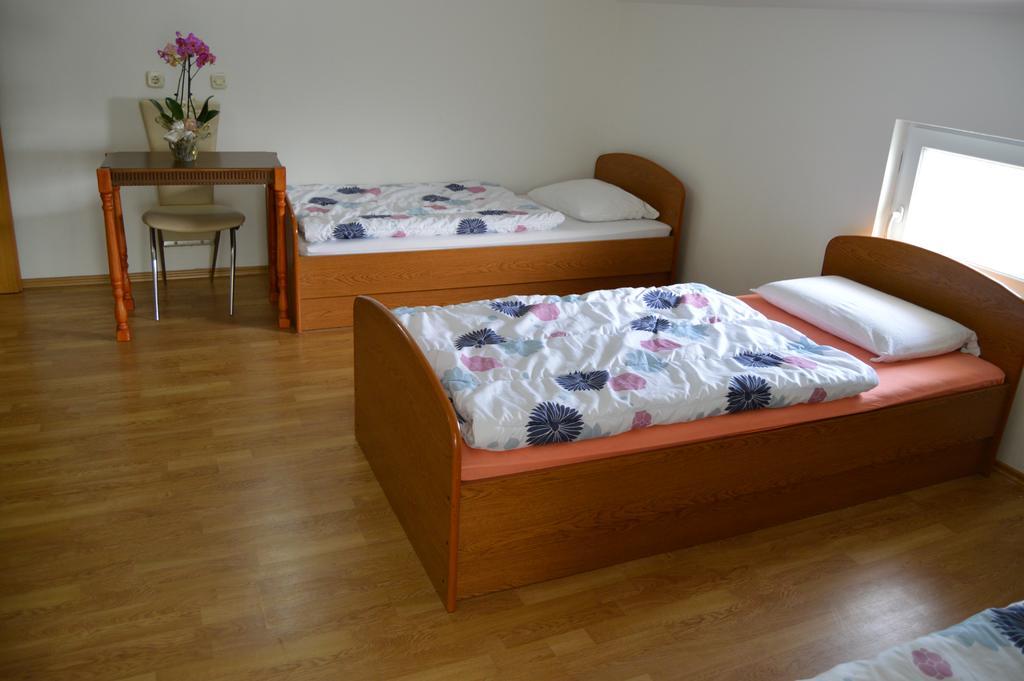 Pansion Modana Medugorje Bagian luar foto