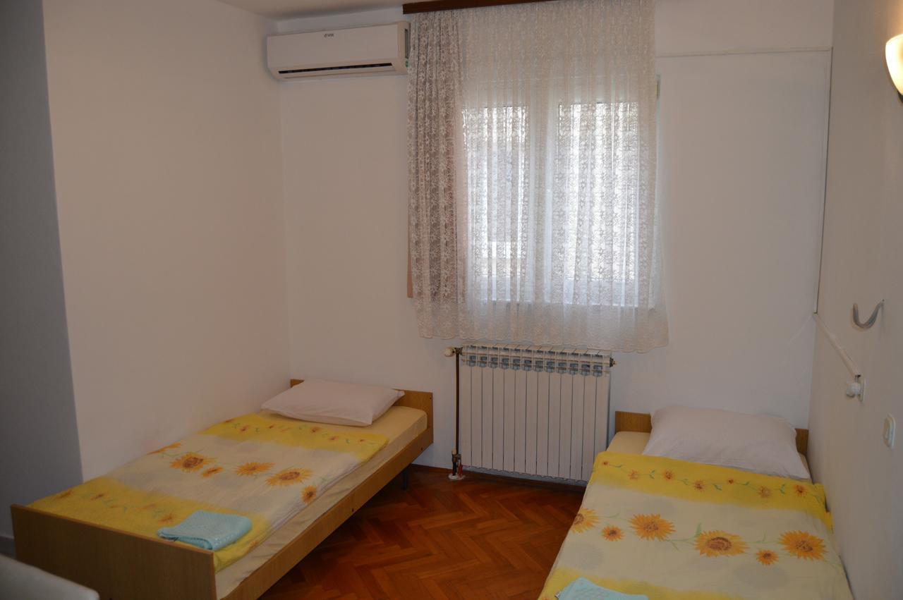 Pansion Modana Medugorje Bagian luar foto